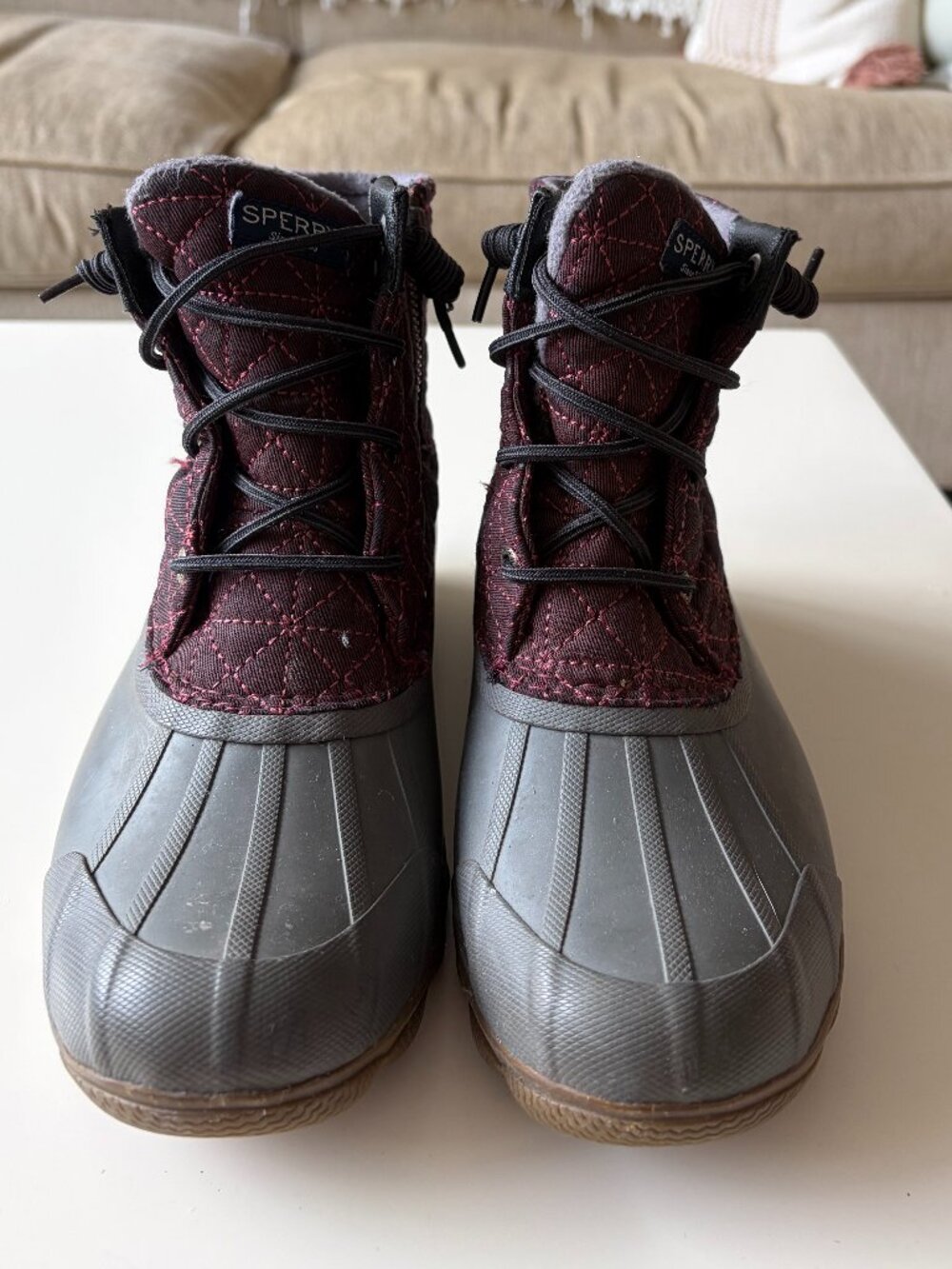 Sperry Saltwater Duck Lug Boot in Burgundy/Gray (size 7.5)